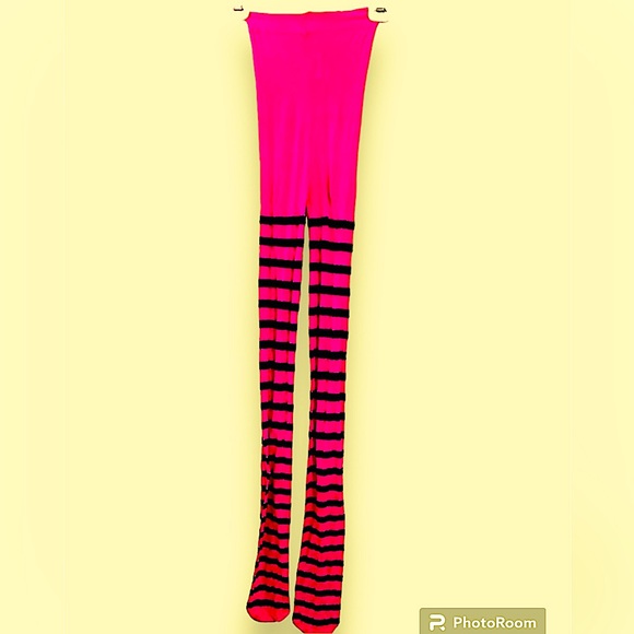 From Hot Topic store Junior novelty tights in pre owned condition. - Picture 1 of 1